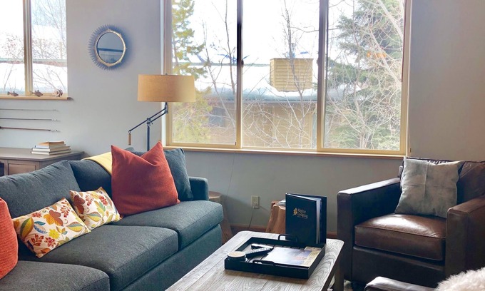 Warm Springs House | Our Amazing Idahome.Affordable and Elegant!