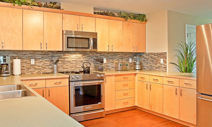 Ocean Shores Hotel | Outlook Condos at Oyhut Bay Resort