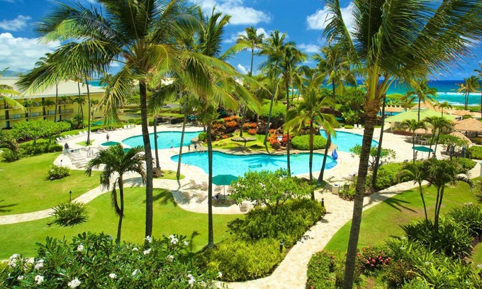 Hanamaulu Resort | OUTSTANDING OCEAN AND POOL VIEWS FROM TOP FLOOR! GREAT DEAL WITH NO RESORT FEES!