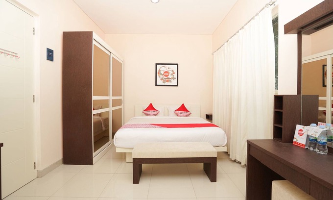Surabaya Hotel | OYO 782 Menjangan Residence at Citraland 1