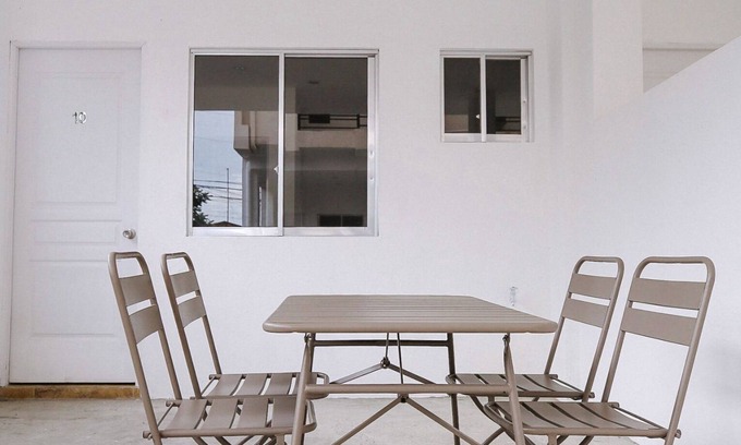 Bacolod Hotel | OYO 789 Abn Residences