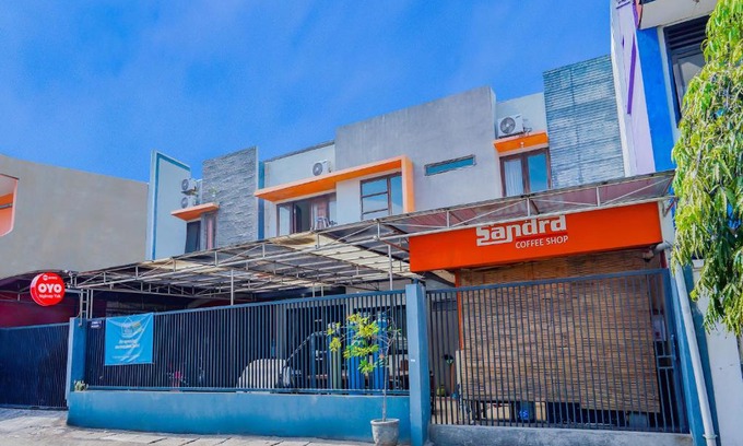 Surabaya Hotel | OYO 89993 Nginep Yuk