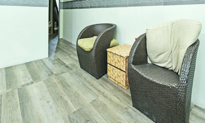 Pasir Puteh Hotel | OYO 90431 Cz Hotel