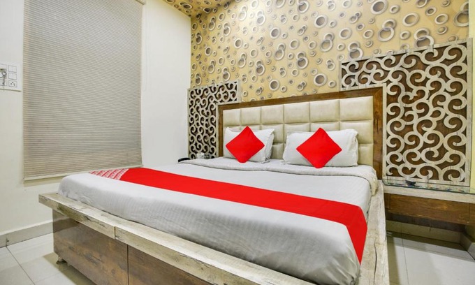 Batala Hotel | OYO Flagship New Taj Hotel