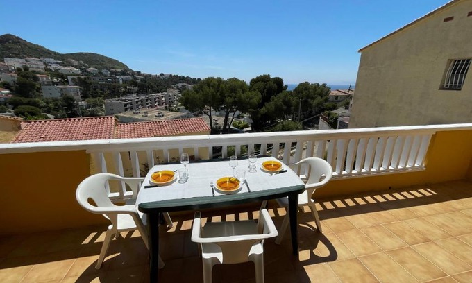 Almadraba-Canyelles Apartment | Pacheco