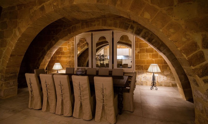 Birgu Bed & Breakfast | Palazzino Birgu Host Family Bed and Breakfast