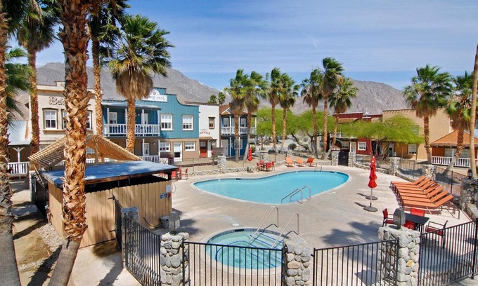 Borrego Springs Resort | Palm Canyon Hotel and RV Resort