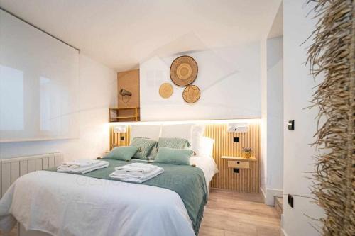Gijon City Centre Apartment | Palomar de Corrida ,Atico con terraza