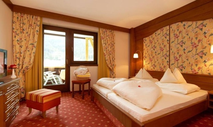 Bad Kleinkirchheim House | Pampering suite breakfast - Thermenwelt Hotel Pulverer