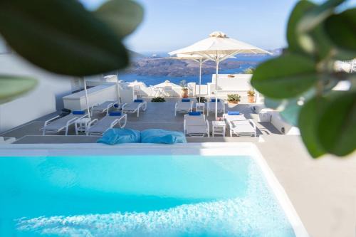 Fira Apartment | Pantelia Suites