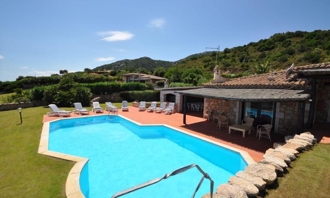 Pantogia Villa | Pantogia Villa Sleeps 9 Pool Air Con WiFi