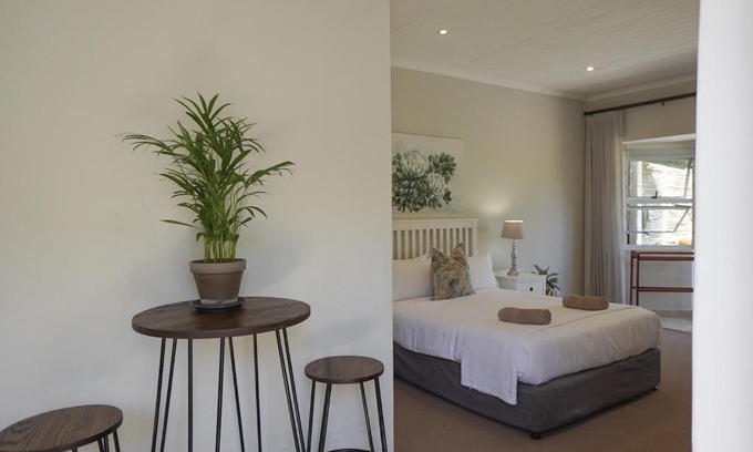 Knysna Apartment | Panzi Garden Suite