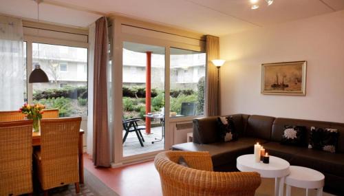 Municipality of Ameland Apartment | Paradijsje 23 Ameland - Erdgeschosswohnung mit Terrassenausrichtung nach Süden für bis zu 4 Personen, strandnah