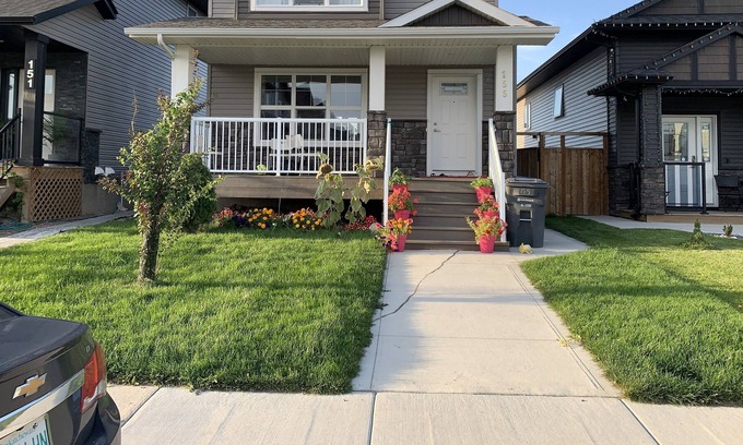 Saskatoon House | Paradise Home basement suite