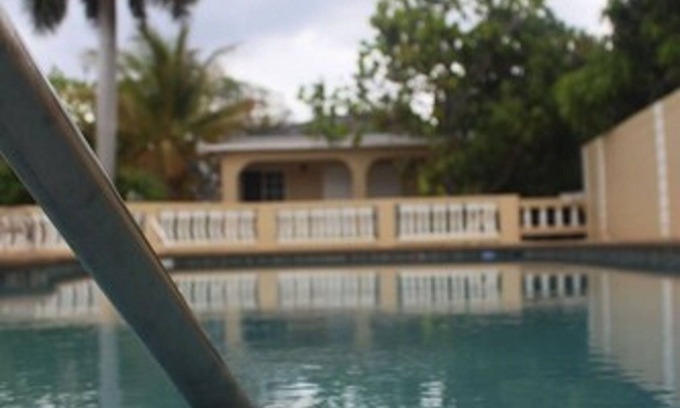 West End Hotel | Paradise on the Rocks