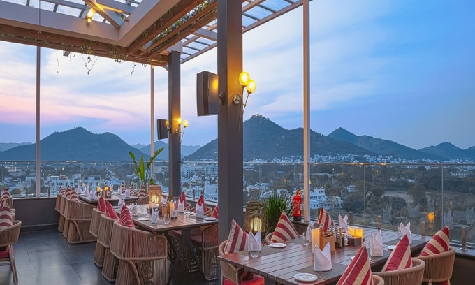 Udaipur Hotel | Parallel Hotel Udaipur, a member of Radisson Individuals