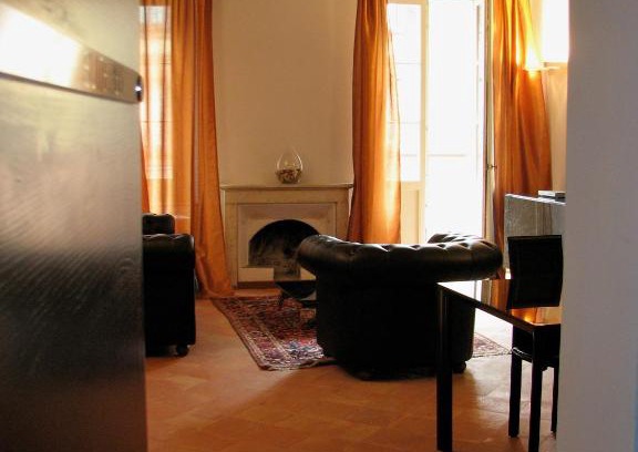 Parma City Centre Apartment | Parizzi Suites & Restaurant