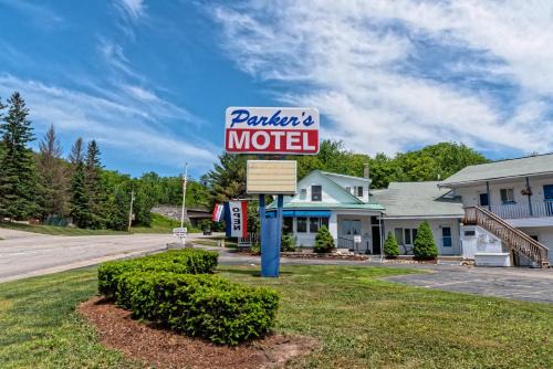 Lincoln Hotel | Parker's Motel
