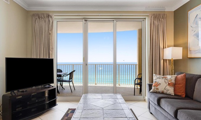 Long Beach House | PARKING INCLUDED-Beachfront 2BD Ocean Villa! Gorgeous Amenities, Private Complex
