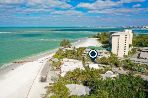 Siesta Key Village Apartment | Parrot Beach Cottages Suite #4