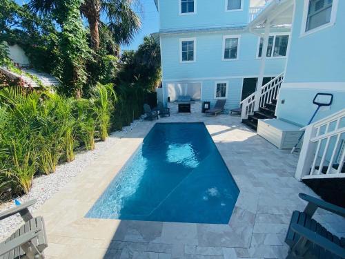 Pass-a-Grille House | Pass-A-Grille Key West Style Compound Pool BBQ