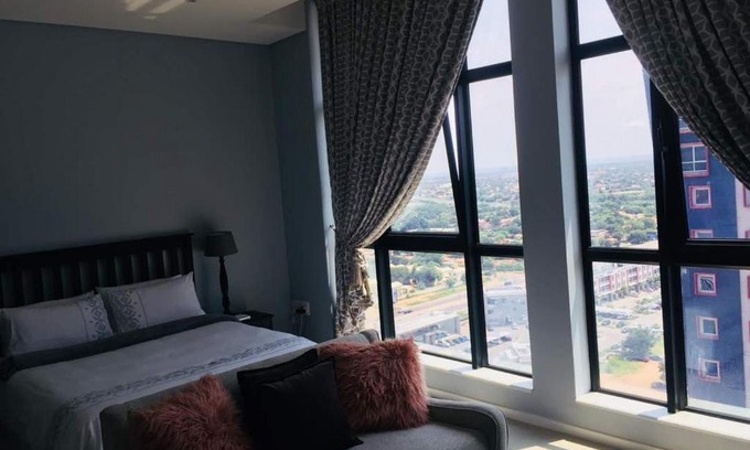 Gaborone Apartment | Pat Luxurious Studio