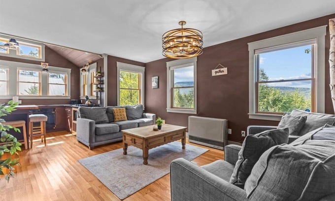 Wolcott House | Peaceful Forest Escape by Lake Elmore