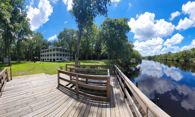 Bell House | Peaceful property on the historic Suwannee River.