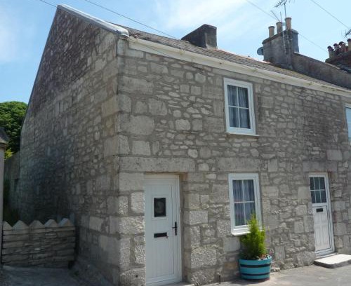 Isle of Portland House | Pebble Reef