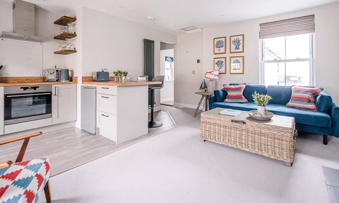 Aldeburgh Apartment | Pebble View, Aldeburgh