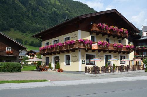 Fusch an der Grossglocknerstrasse Bed & Breakfast | Pension Dorfplatzl