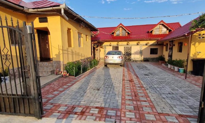Novaci House | Pensiunea CASA ANDREEA