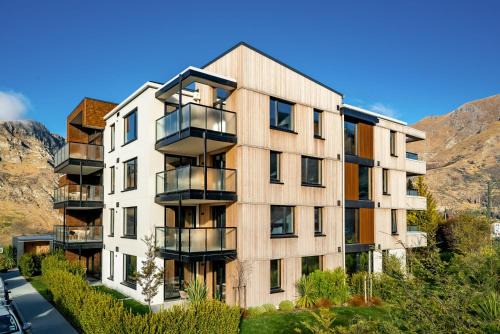 Arthur's Point Apartment | Penthouse Apt 24 at the base of Coronet Peak