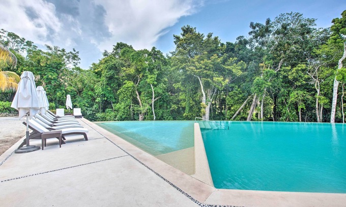 Akumal Apartment | Penthouse w/Infinity Pool & Golf Course in Akumal