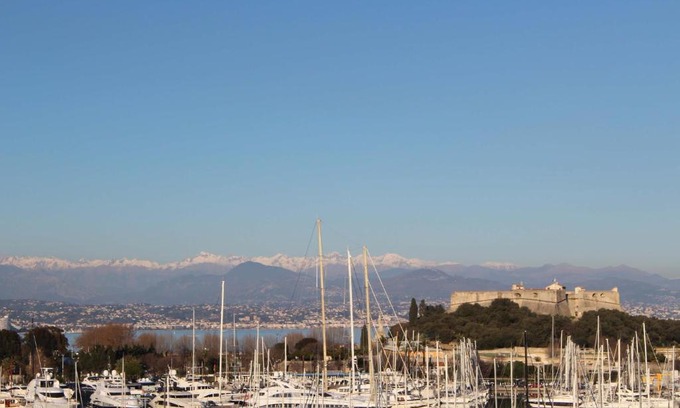 Antibes City Centre Apartment | Penthouse with extraordinary view
