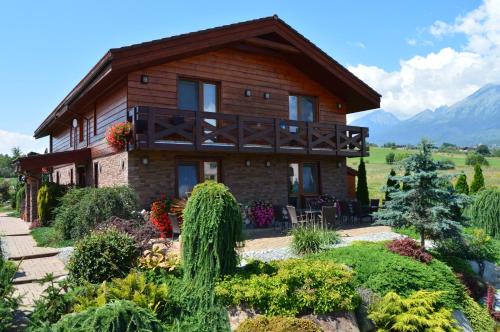 Nova Lesna House | Penzion Tri klasy
