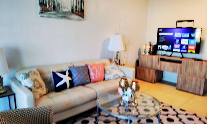 Riviera Beach House | Perfect Beach Getaway: Charming 3-bedroom house in superb West Palm Beach