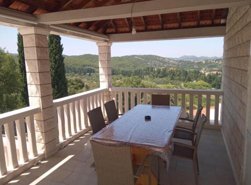 Zrnovo House | Perfect Getaway Near Korčula’s Scenic Sights and Beaches