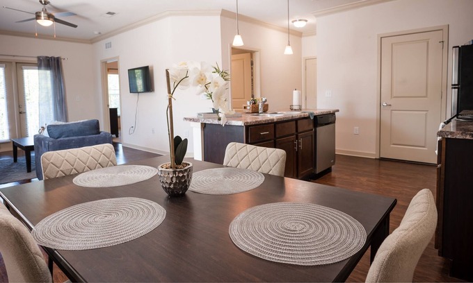 Golden Glades - The Woods Apartment | Perfect location! 10 min drive to the beach and close to the MAYO CLINIC!