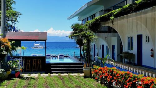 Basdiot Resort | Pescadores Suites Moalboal