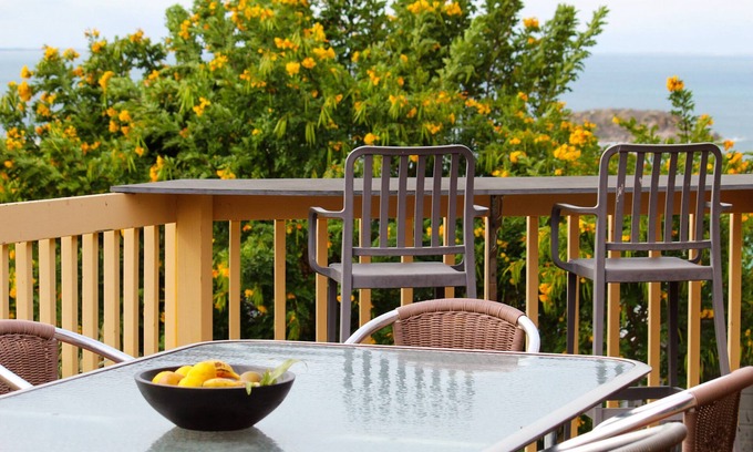 Encounter Bay House | Pet Friendly Family Retreat; Ocean Views, Sleeps 12, with WI-FI
