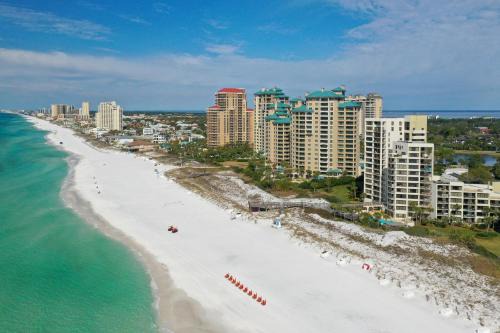 Sandestin House | Pet Friendly - Near Resort Amenities - Twelfth Hole