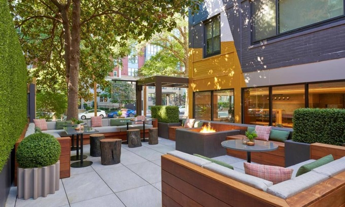 Logan Circle House | Pet-friendly Property Near Washington Monument and National Gallery of Art!