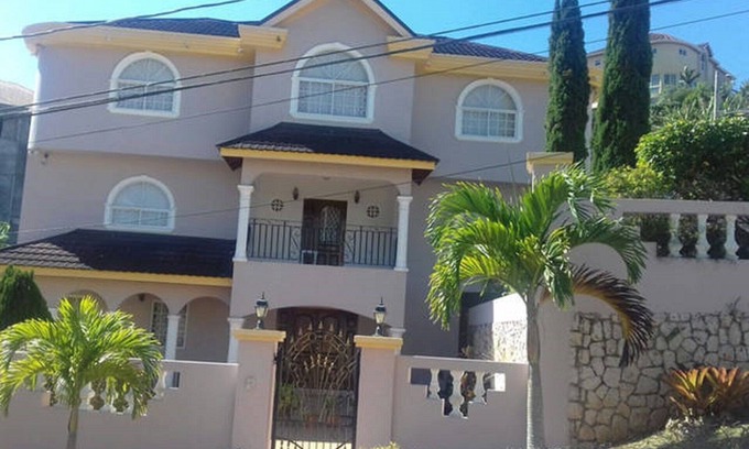Mandeville House | Peterkin's Retreat Vacation Home