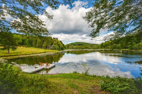 New Albany House | Petting Zoo Barn and Pond Access New Albany Retreat
