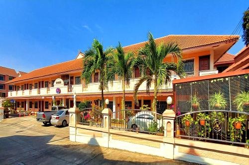 Na Kluea Hotel | PF Resort