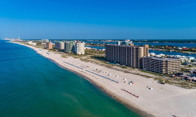 Orange Beach East House | Phoenix X by Brett Robinson Vacations