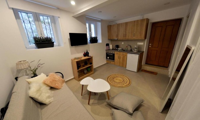 Old Town Apartment | Pieri Studio