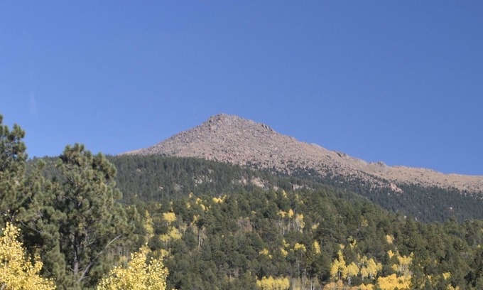 Cripple Creek Cabin | Pikes Peak’s Sentinel Point View, Starlink, WiFi, YouTube, Divide, Woodland Park