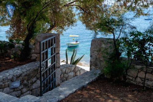 Hvar Villa | Pine Beach Villa
